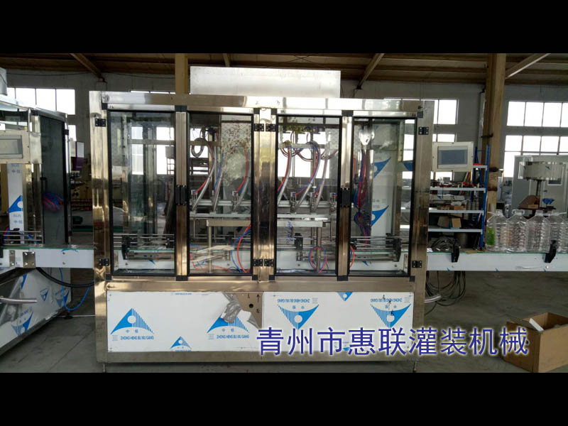 大桶食用油灌裝機生產(chǎn)線