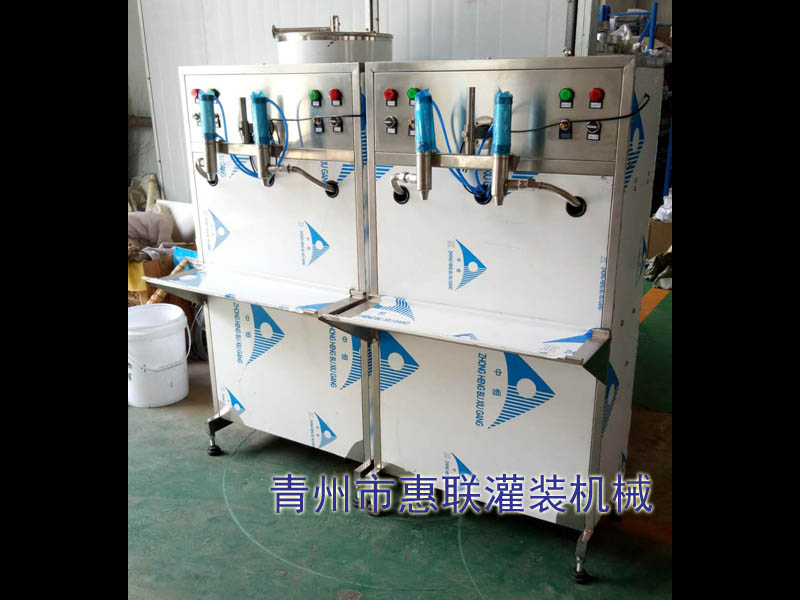 半自動(dòng)活塞式洗衣液灌裝機(jī)